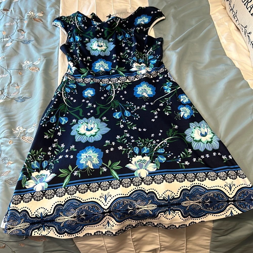Summer dress navy floral print size small